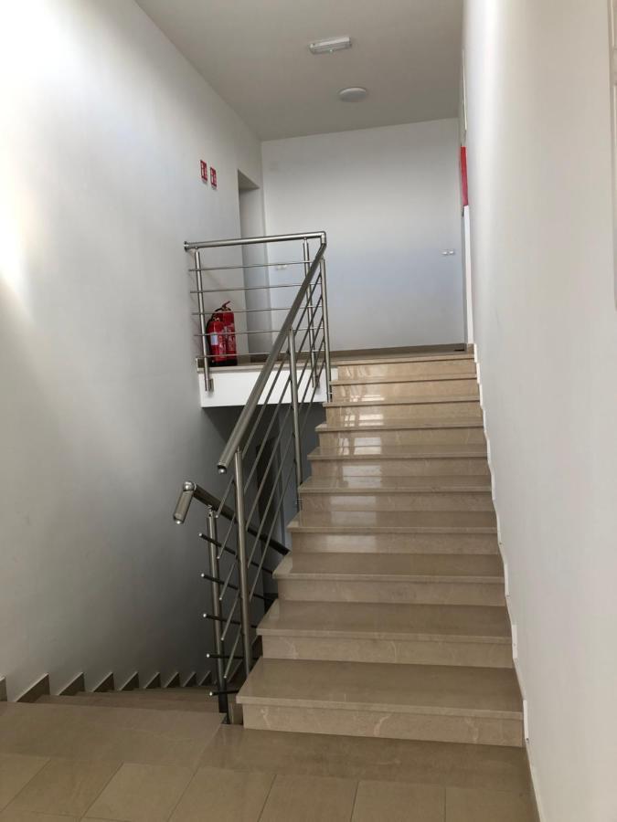 מאלי לוסיניי Beautiful View Apartment With Garage Space מראה חיצוני תמונה